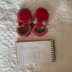 New never worn baby T straps!